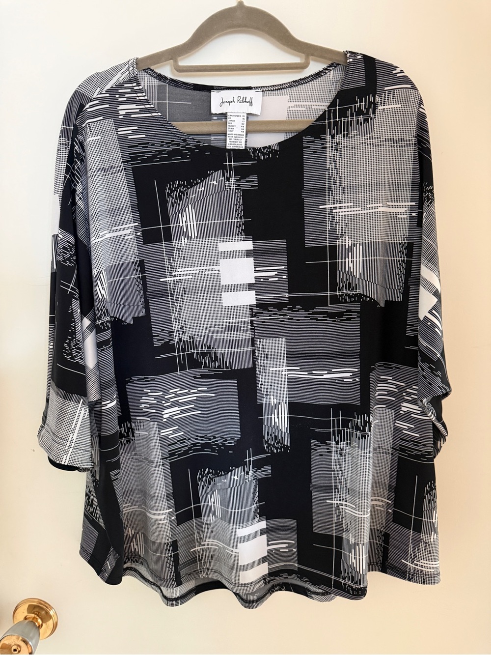 Joseph Ribkoff Black White Abstract Print Tunic Top Size 14 Made in Canada